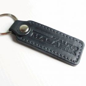 Breloki skrzane i gumowe z logo - referencje - Auto Masarik