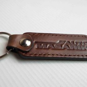 Breloki skrzane i gumowe z logo - referencje - Auto Masarik