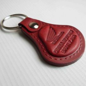 Breloki skrzane i gumowe z logo - referencje - Honda