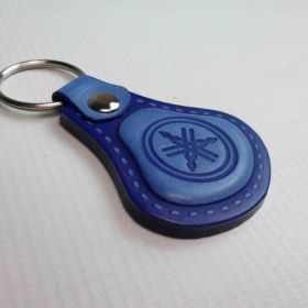 Breloki skrzane i gumowe z logo - referencje - Yamaha